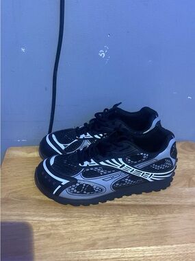 Botegga Black orbit size 9